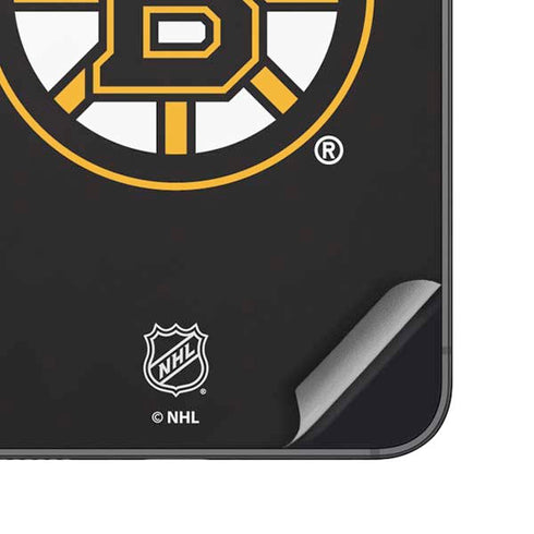 NHL Boston Bruins Solid Background Galaxy S25 Skin